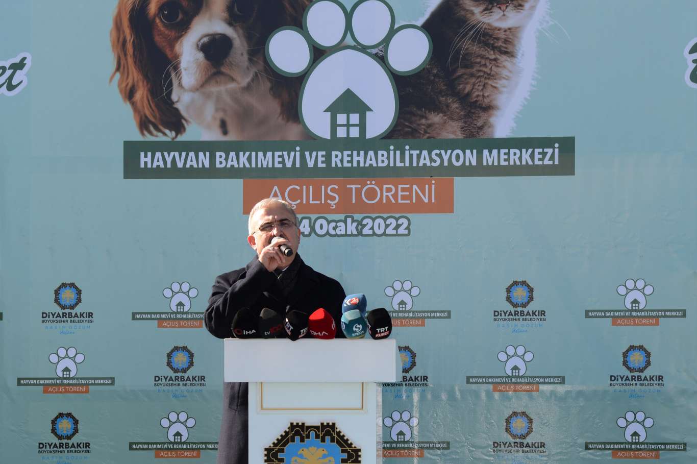 Diyarbakır'da hayvan bakımevi ve rehabilitasyon merkezi açılışı yapıldı Diyarbakır'da hayvan bakımevi ve rehabilitasyon merkezi açılışı yapıldı